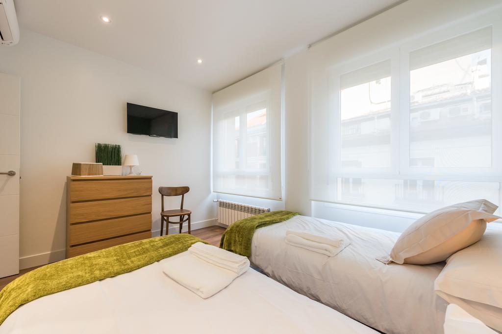 Puerta Del Sol 3Wc Apartment Madrid Ruang foto